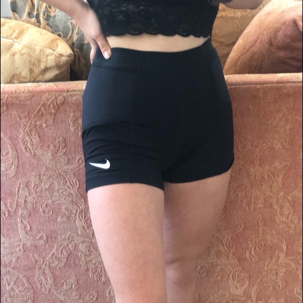 small black nike pros